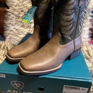 Ariat Brown and Black Western Boots NEW IN BOX Sz 5.5